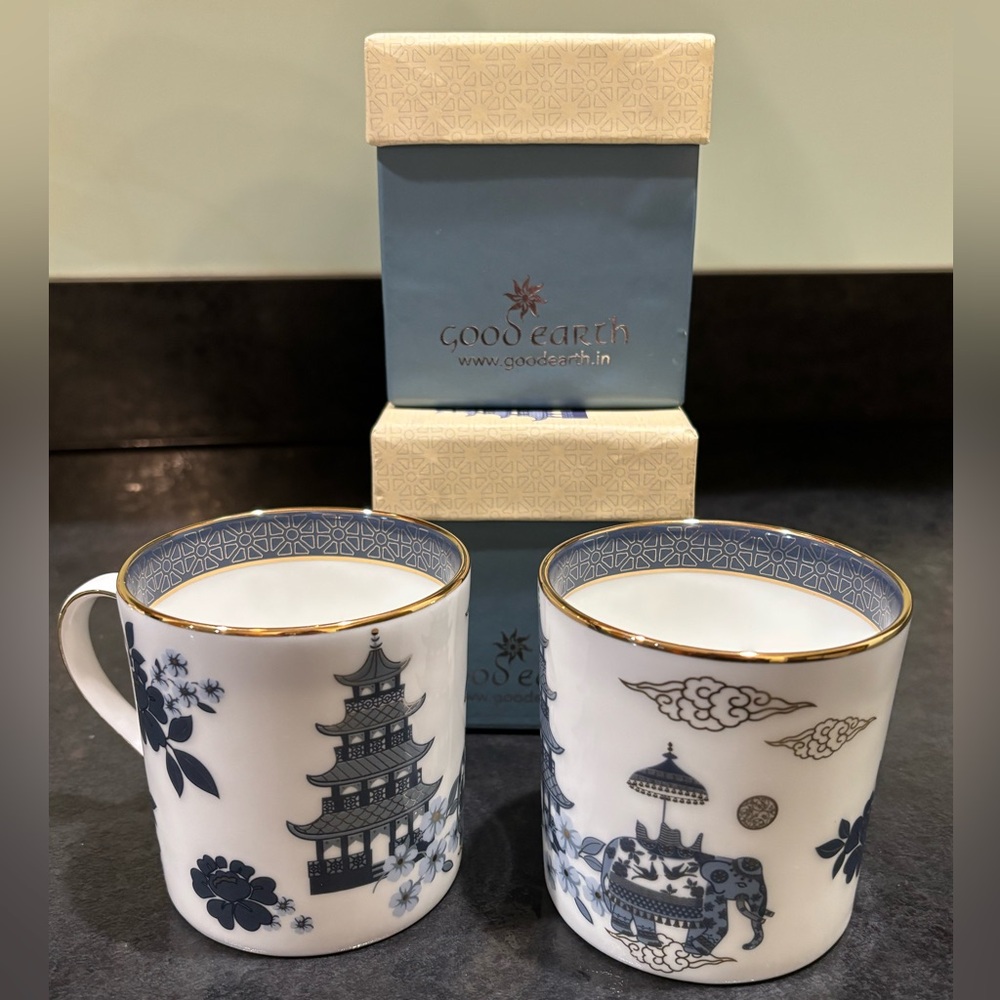 Good Earth India Bone China Mugs (2) Gold & Platinum Luxury Porcelain w/ Box